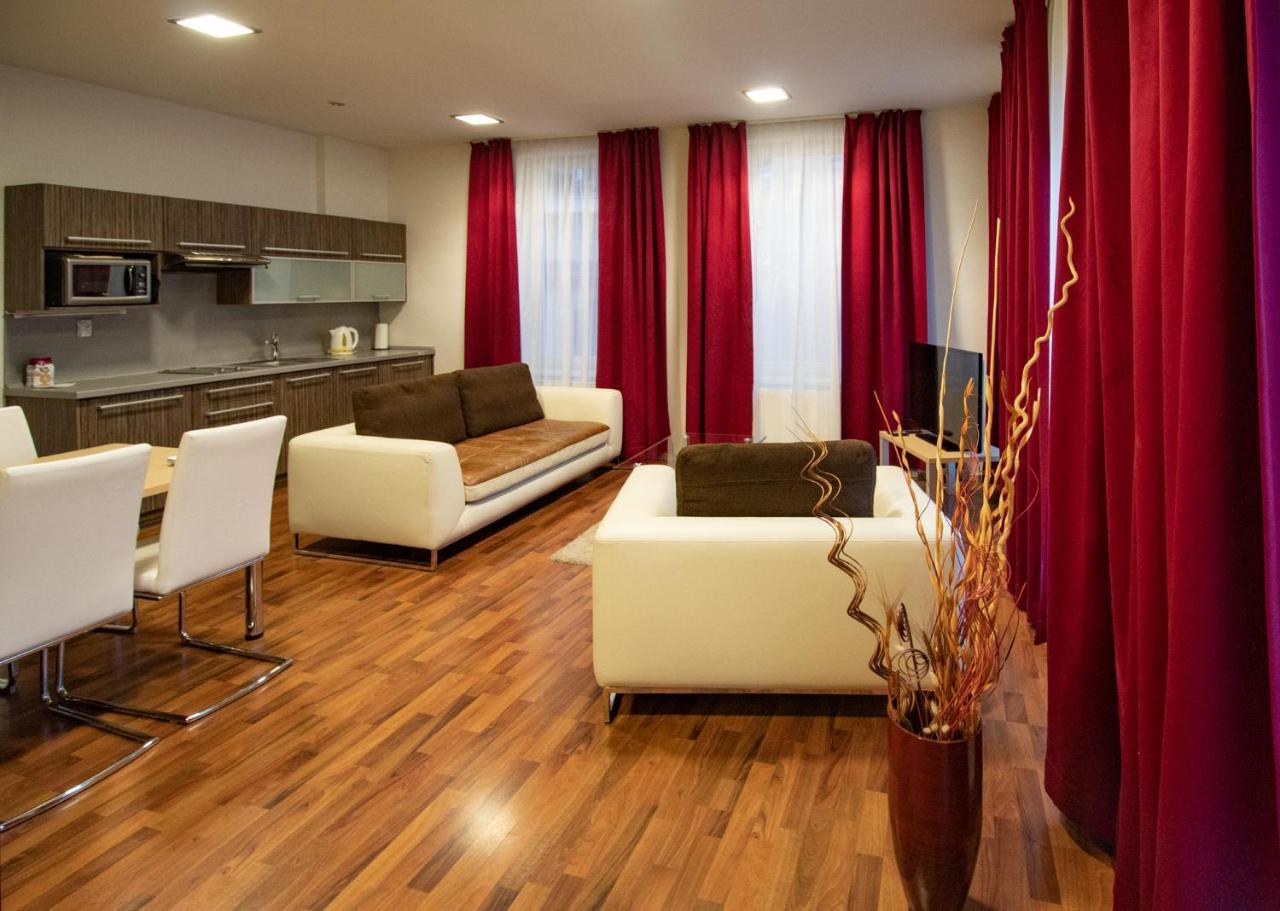 Residence U Cerne Veze เชสเกบูดิเยโจวิตเซ ภายนอก รูปภาพ